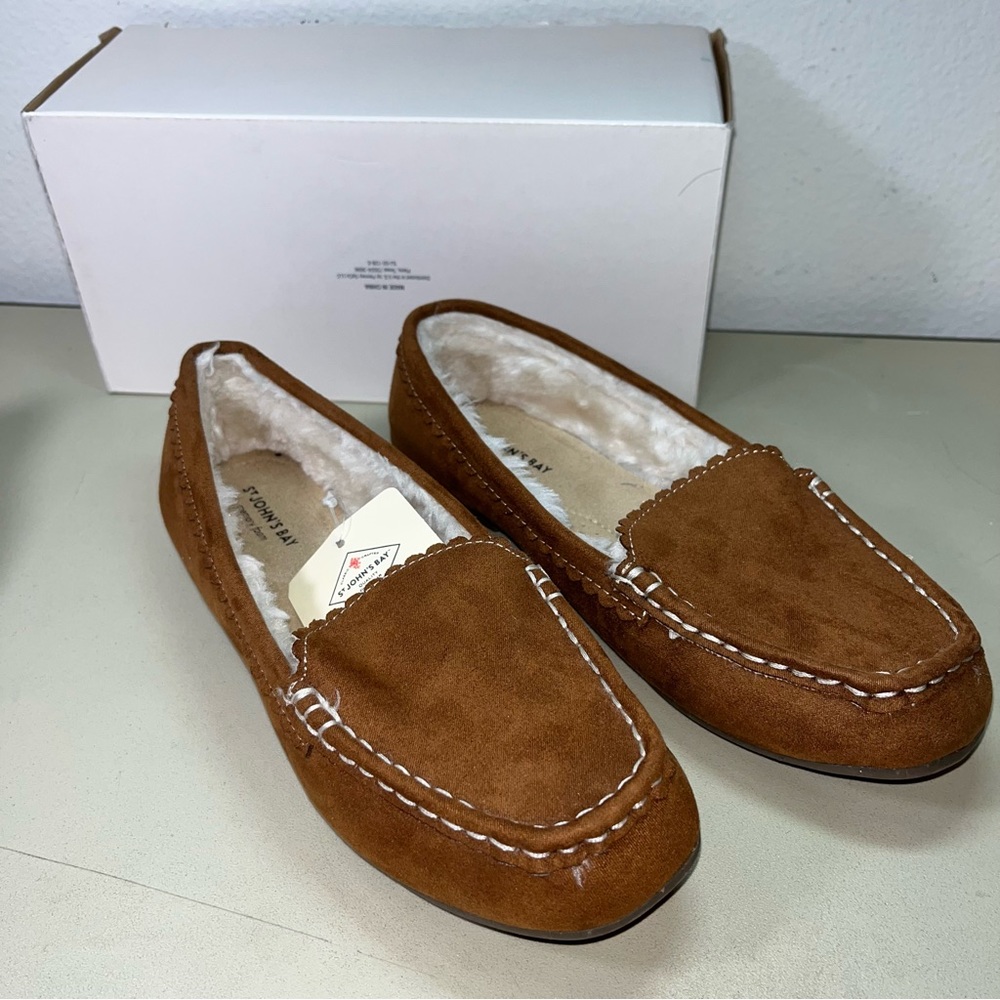 Brand new with box St. John's Bay Womens Colville Loafers size 7M retail $60